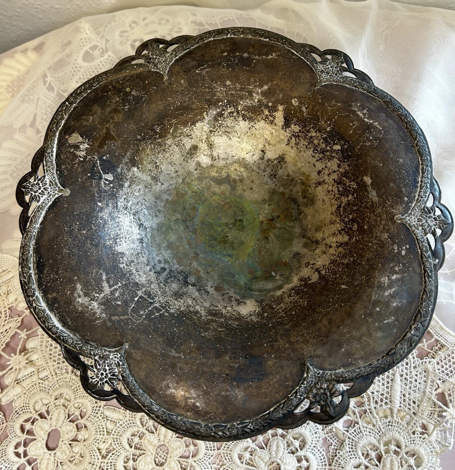 Vintage WM ROGERS Orange Blossom Silver Plated Footed Serving Bowl Dish - Image 2 of 4