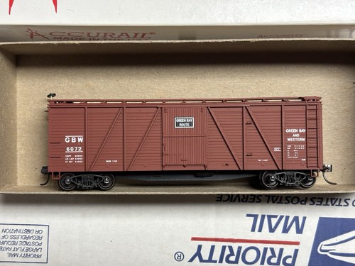 HO Accurail Kit #7007 Green Bay & Western Railroad GB&W 40’ 6 paneles vagón de carga de madera | Zustand: Used