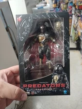 2022 Hiya Toys  Predators FALCONER 1/18 Figure NIB 