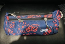 New In Package Women  s Fanny Pack