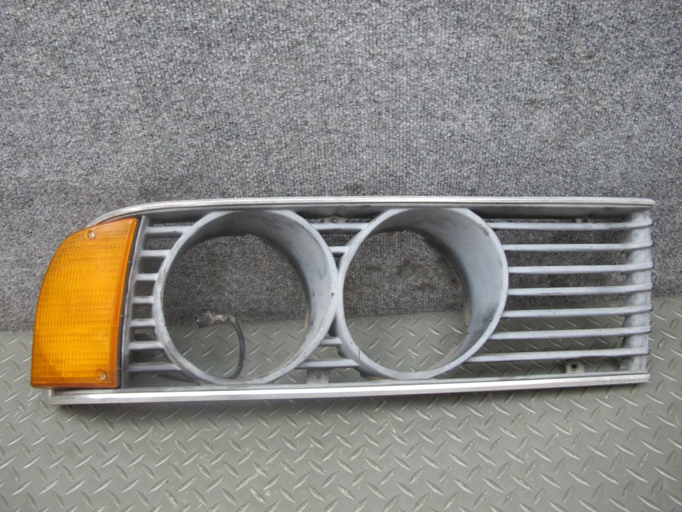 🥇83-87 BMW E24 SERIE 6 JUEGO DE 2 FAROS DELANTEROS IZQUIERDO Y DERECHO MOLDURA REJILLA OEM Foto 3 de 4