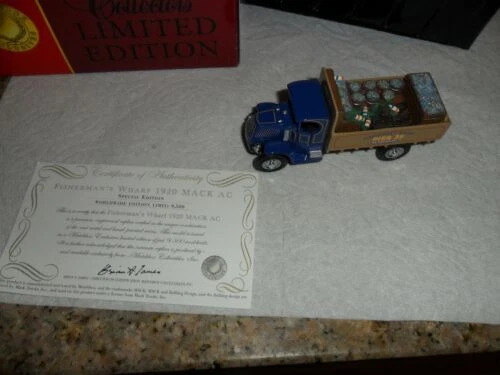 Dinky Mack vehículos diecast y de juguete