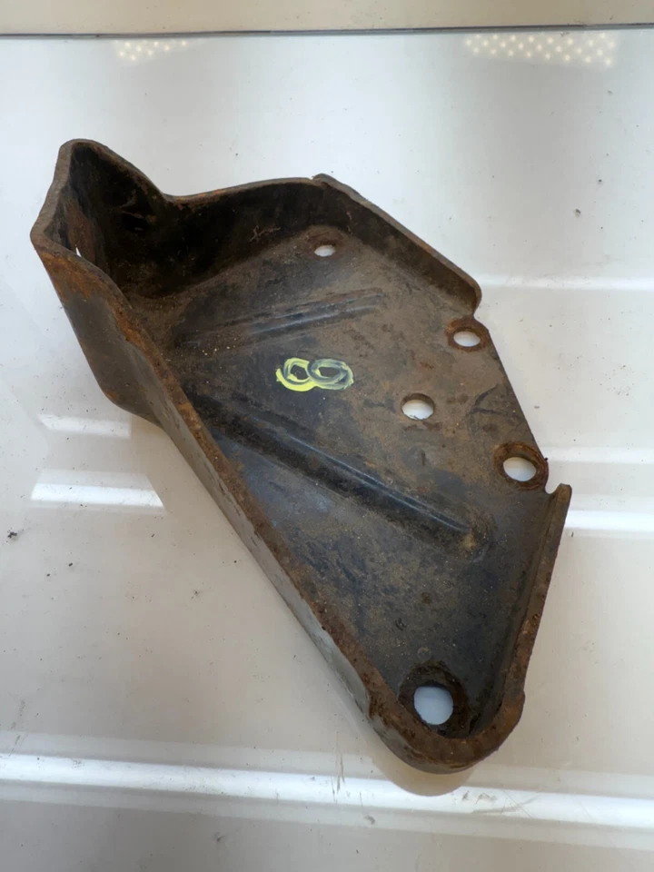 Suporte de montagem de motor OEM GM 1961 1962 1963 CHEVY Corvair 61 62 63 B13-8 - Imagem 4 de 4