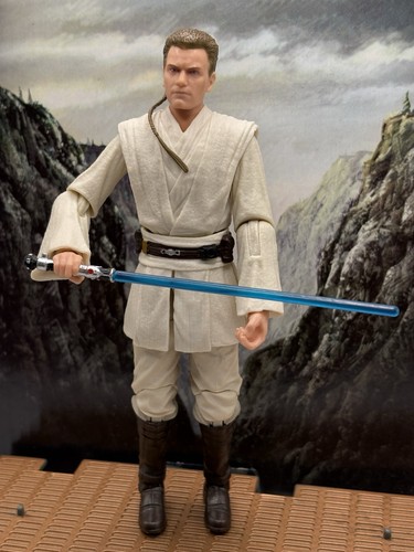 STAR WARS FIGURE - OBI-WAN KENOBI- THE BLACK SERIES - 6" FIGURE - HASBRO -