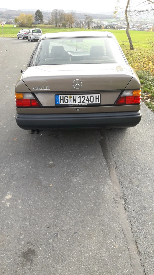 Mercedes E260 W124 " Wunderschöner Klassiker" - Bild 2 von 4