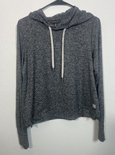 VUORI Halo Essential Hoodie SZ M Charcoal Heather Active Wear Athleisure Lounge