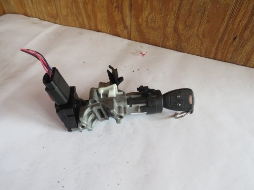2007 DODGE GRAND CARAVAN IGNITION WITH 2 KEYS - Picture 2 of 9