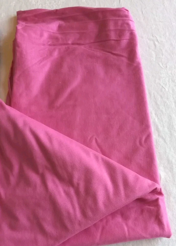 Fabric Jersey Knit Lot Of 2-1.5 Yds Each Red & Beige Floral And Pink Solid - Image 4 of 4