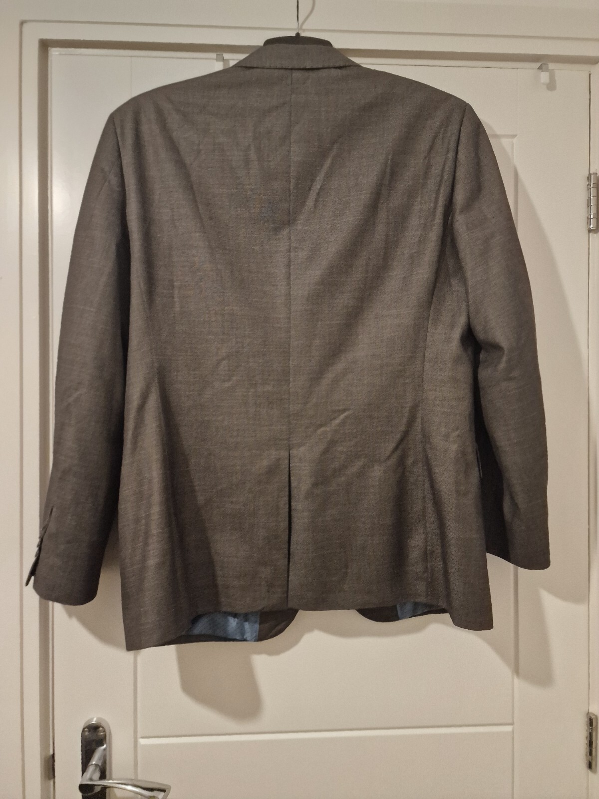 George (ASDA) Grey Suit Jacket. Size 40s. Used. In A Very Good Condition. image 4