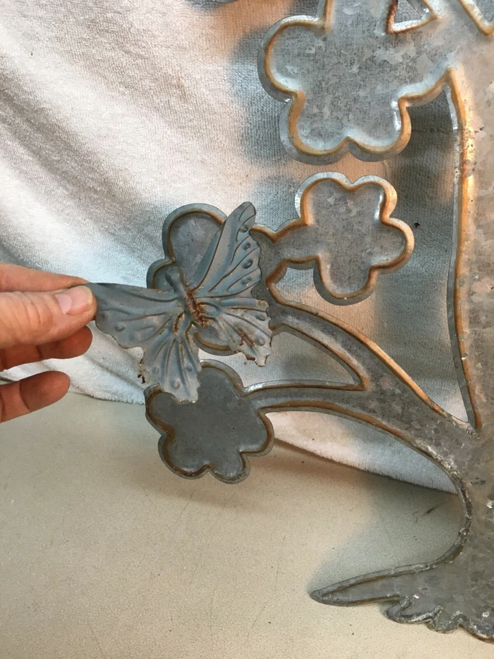 Árvore de metal dos anos 1970 com ímãs borboleta floral decoração para casa arte escultura em metal - Imagem 2 de 4