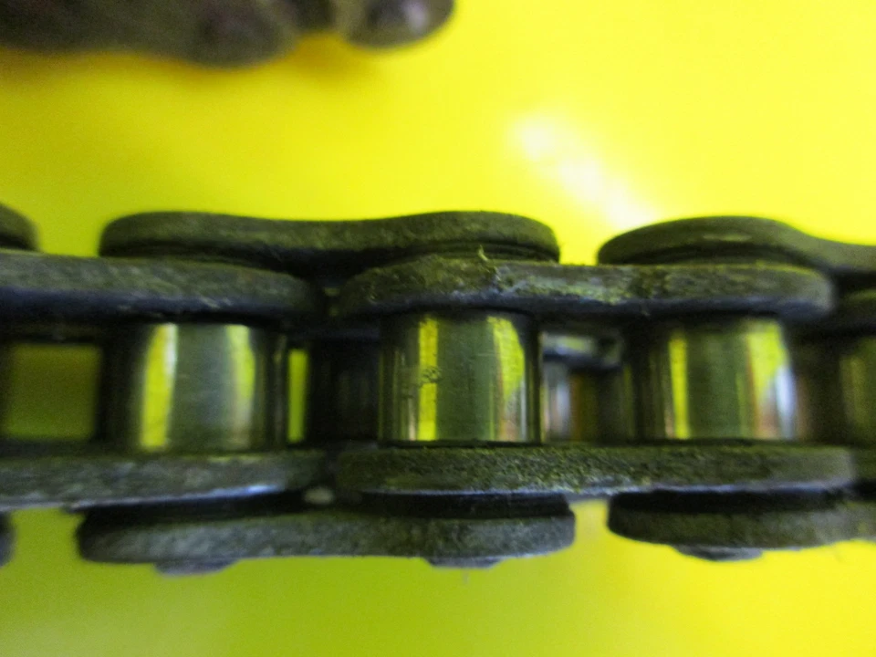 SUZUKI 03 GSXR600 CONJUNTO DE CADENA DE TRANSMISIÓN PRINCIPAL RK525SM0Z6,110L ESLABÓN DE REMACHE AL STARE  Foto 3 de 4