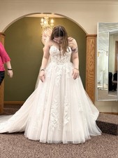 Strapless Lace Tulle Ball Gown Wedding Dress with Train, Ivory White