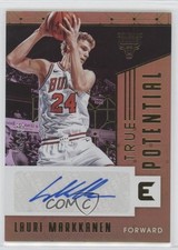 2017-18 Essentials True Potential Signatures Gold 14/35 Lauri Markkanen Auto h1v