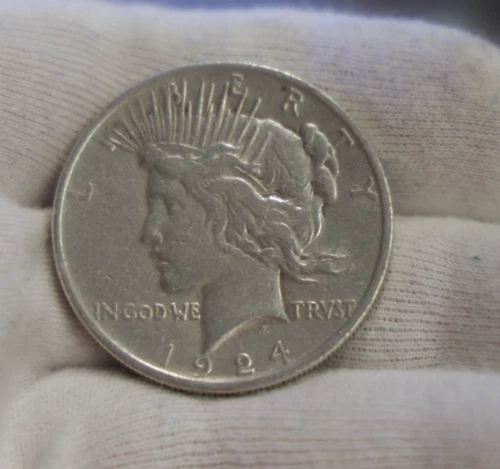 1924  US Peace Silver Dollar $1 VF  (Cleaned)