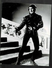 SUPER RARE!! 8x10 VINTAGE YOUNG SEXY ERROL FLYNN PUBLICITY PHOTO!!