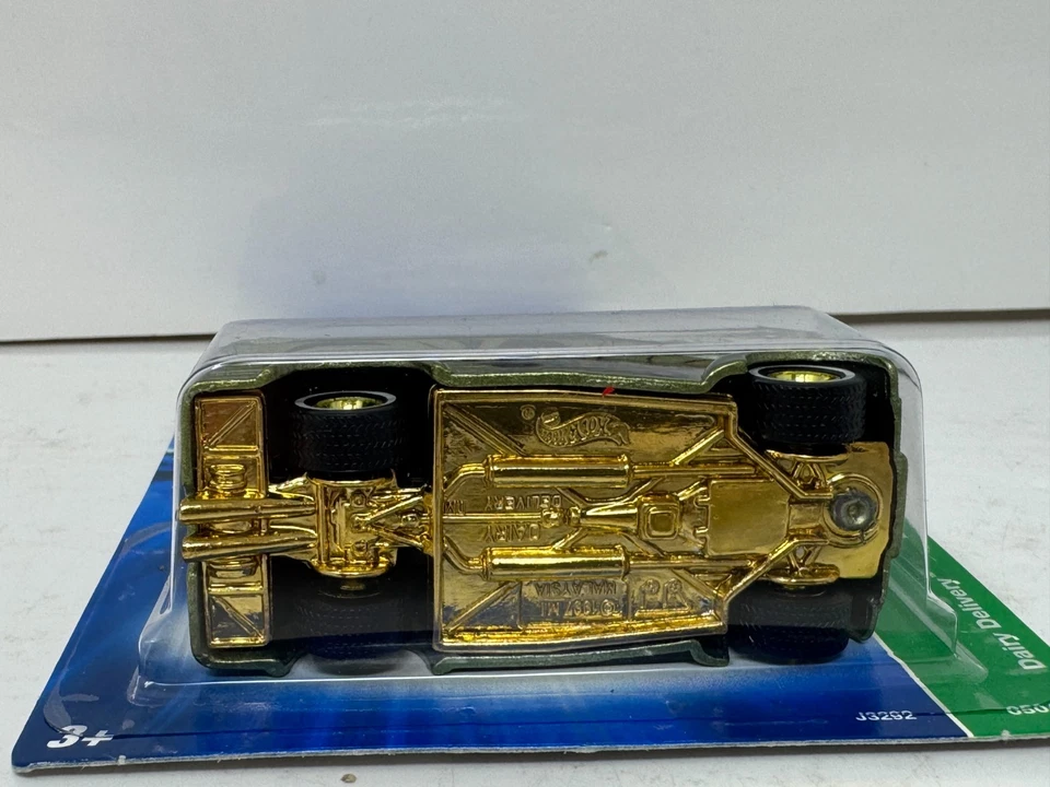 Литая под давлением хижина для татуировок Hot Wheels Treasure Hunt Dairy Delivery масштаб 1:64 Real Riders - Изображение 4 из 4