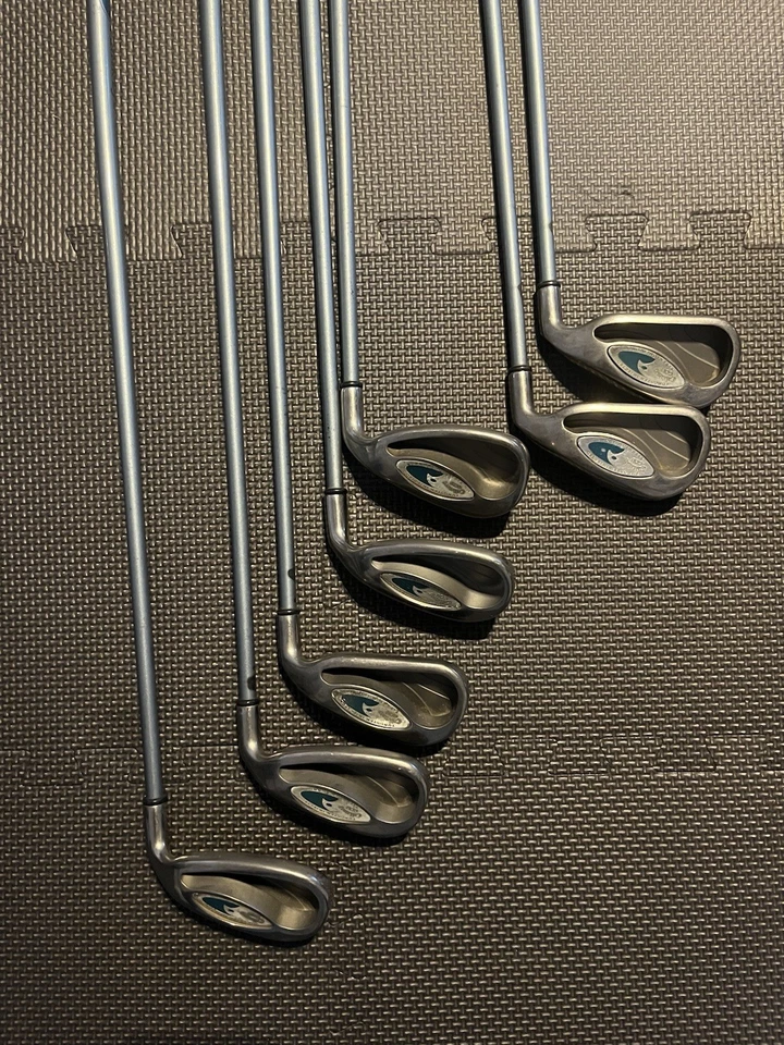 Full Ladies Callaway Hawk Eye Gems Titanium Irons 5-SW, 3 & 7 Wood - Bild 1 von 4