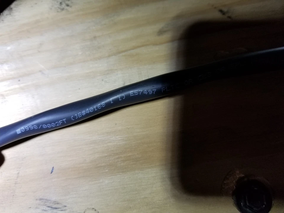 Cable PLTC de entierro directo Southwire U60001-1A 14/1P blindado + bloque de agua/50 pies Foto 2 de 4