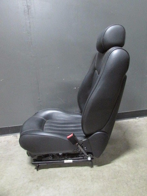 Maserati Quattroporte, RH, Right Front Seat, Black, Used,