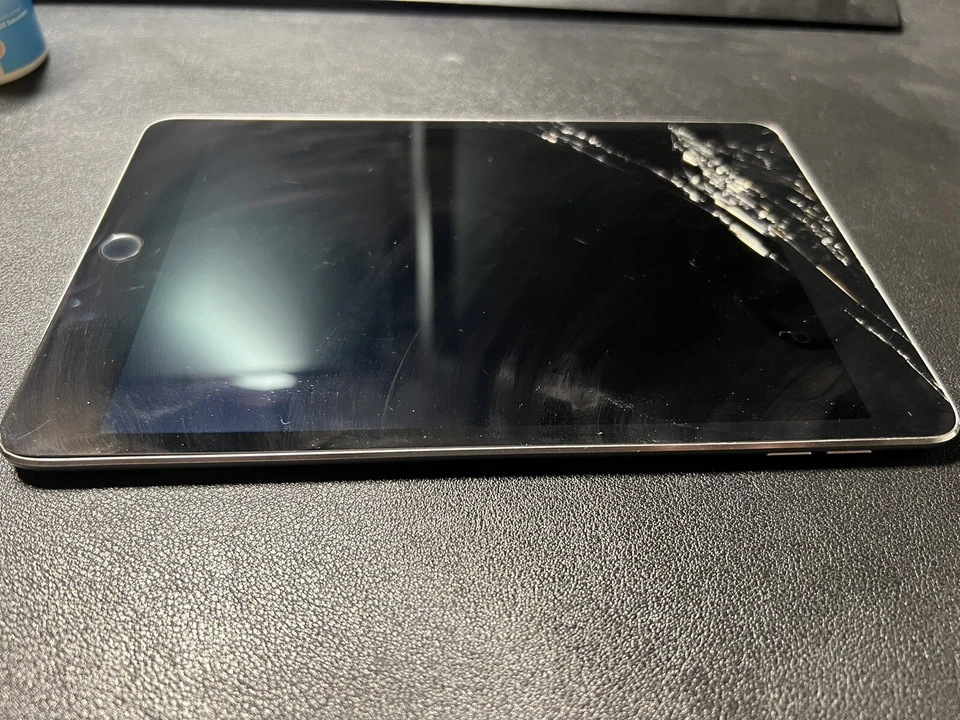 Apple iPad mini (4th generation) · 16GB · Wi-Fi, Foto 2 von 5