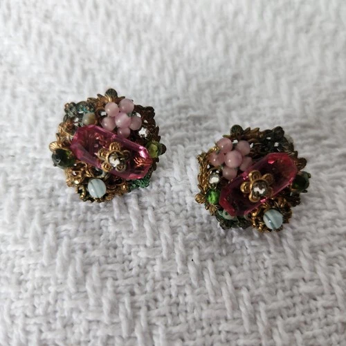 Vintage Signed Miriam Haskell Floral Clip-On Earrings Pink & White Lucite Pearl