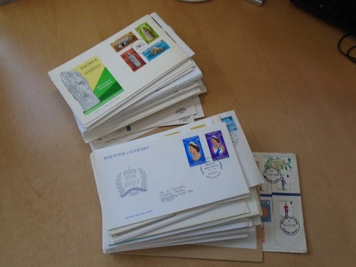 Guernsey - Collection of circa 120 x first day covers etc. See pics below.