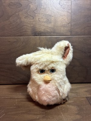 Hasbro Tiger Furby 2005 Emoto- Tronic '' Marshmallo'' White/ Tan, Blue Eyes. Rare,