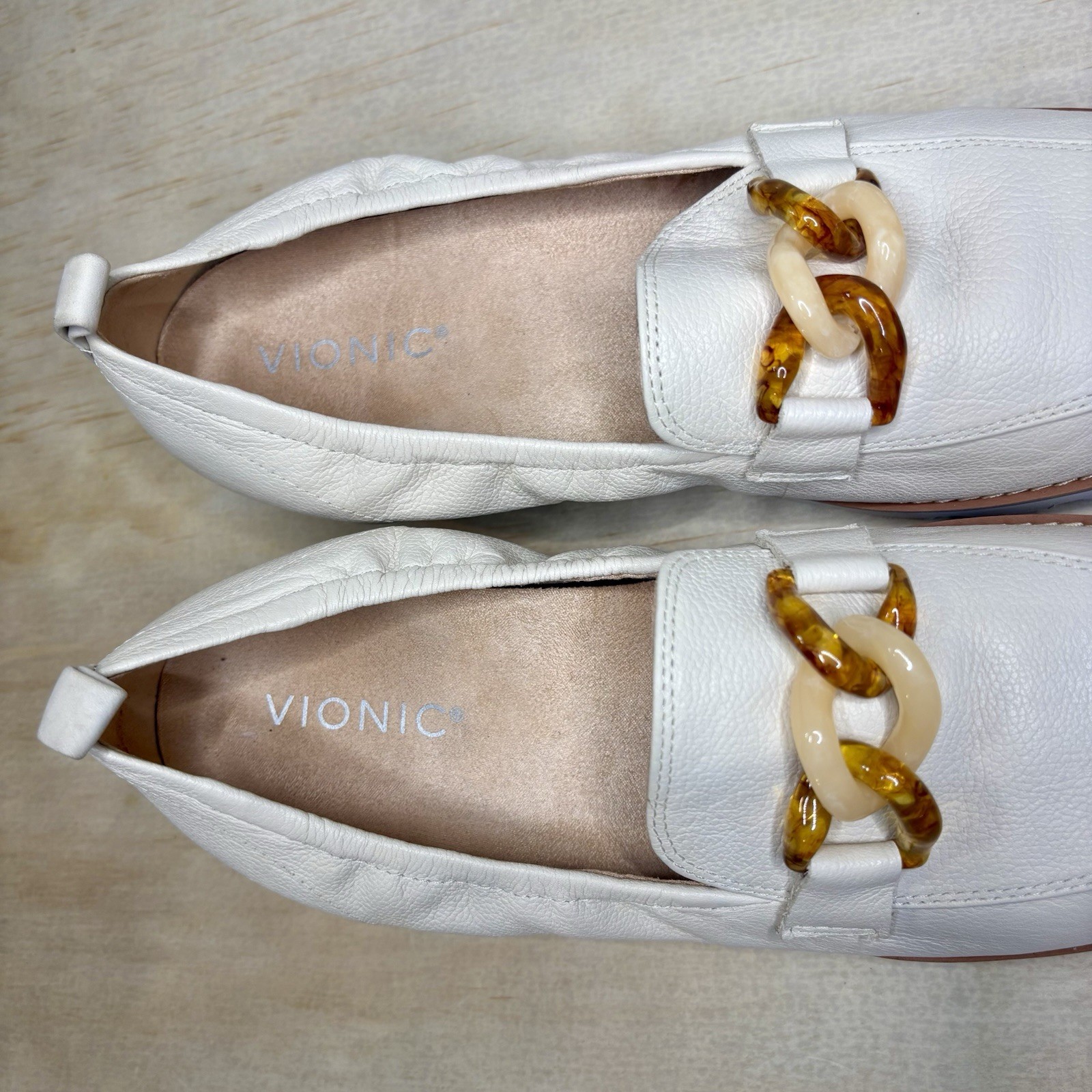 SAOLA Mocassino donna Vionic Cynthia crema morbida pelle tartaruga suola a strappo taglia 9