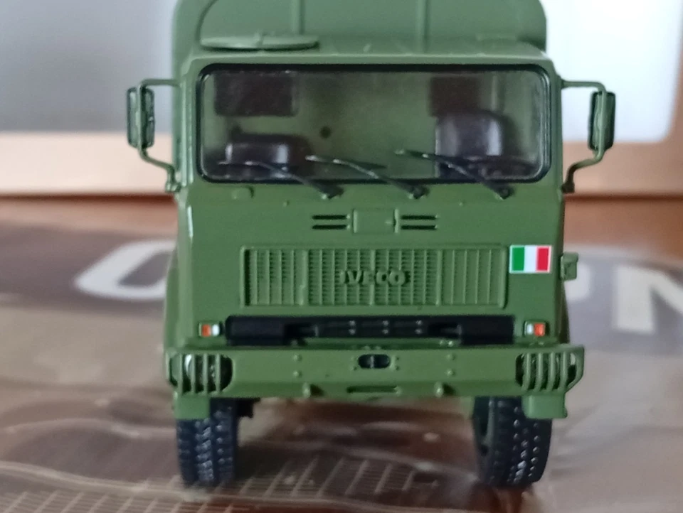 camion 1:43 Iveco ACL75 militare - Immagine 3 di 4