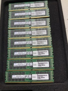 Lot of 8 Samsung 32GB DDR4 2400 ECC REG Server Memory M393A4K40CB1