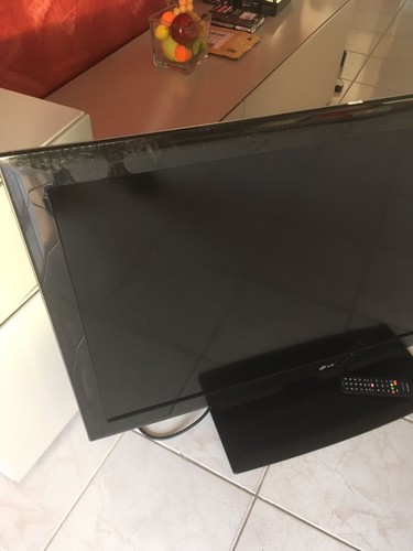 Tv 42" LG Full HD LG42LE5308 Usata Funzionante - Foto 8 di 15