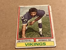 Jim Marshall Minnesota Vikings 1974 Topps Football Trading Card #377 - Very Good