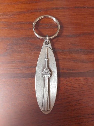 Vintage CN Tower Toronto Canada KEYCHAIN Tourist Travel Souvenir - Picture 2 of 4