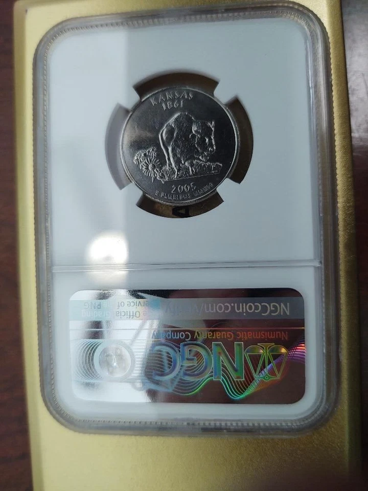 2005 KANSAS P & D SET  UNCIRCULATED ! - Image 4 of 4