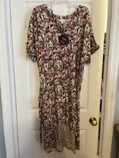 Floral Pattern Woman's Dress, Size 2X, New with Tags