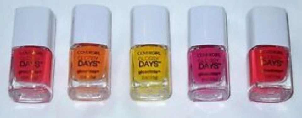 LOTE DE (55) COVERGIRL Días Brillantes - Noches Brillantes x NUEVO Esmalte de Uñas MEZCLA ALEATORIA  Foto 3 de 4