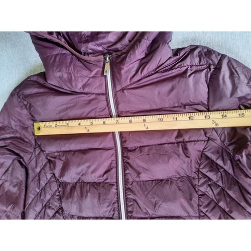 Tommy Hilfiger Women's Small Maroon Premium Down Blend Lightweight Puffer Jacket - Picture 6 of 9