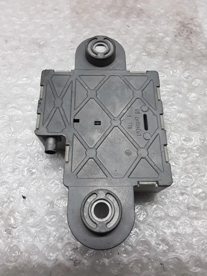 Módulo amplificador antena 2006 BMW 530i 6935024-01 Z-98-1P Foto 3 de 3