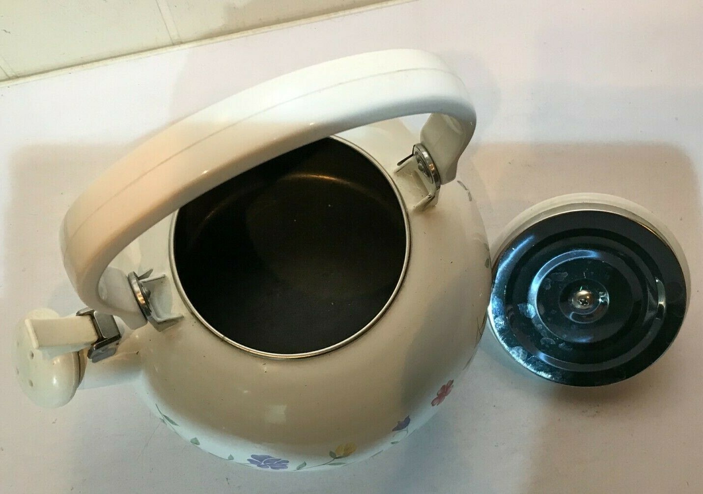 Picture 3 of 12