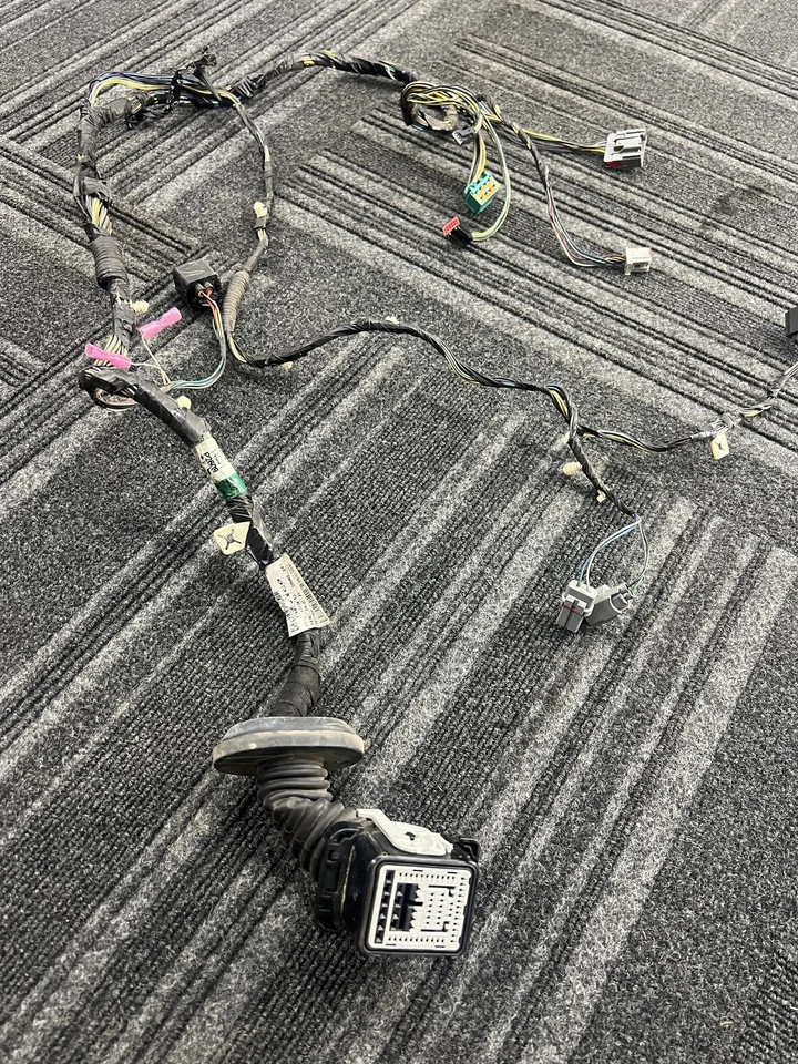 Arnés de cables para puerta Ford F-550 Super Duty 2013 potencia delantera izquierda DC3T14631P2609 Foto 3 de 4