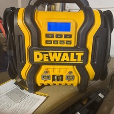 Dewalt 2000 Peak Amp Jump Starter Portable Power Station 500w Inverter 120psi
