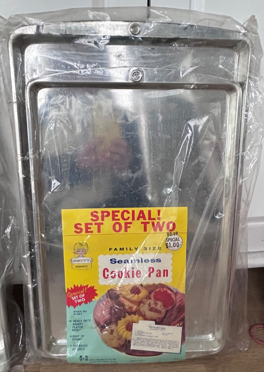 4 Vintage 1950’s Betty Best~Cookie Baking Sheets & Broil Pan~G & S Metal USA~NEW