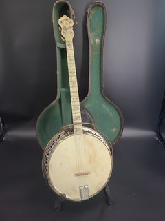 1920 30s Bacon & Day Senorita Tenor Banjo Lights Up. MG