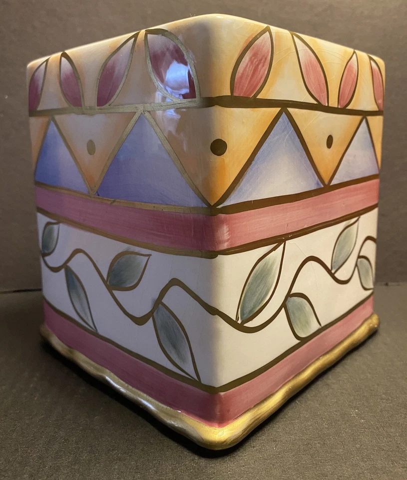 Hermosa cubierta de pañuelo pintada a mano WAMSUITTA “LIENZO” 6”X 6” X 6” pastel y dorado Foto 2 de 4