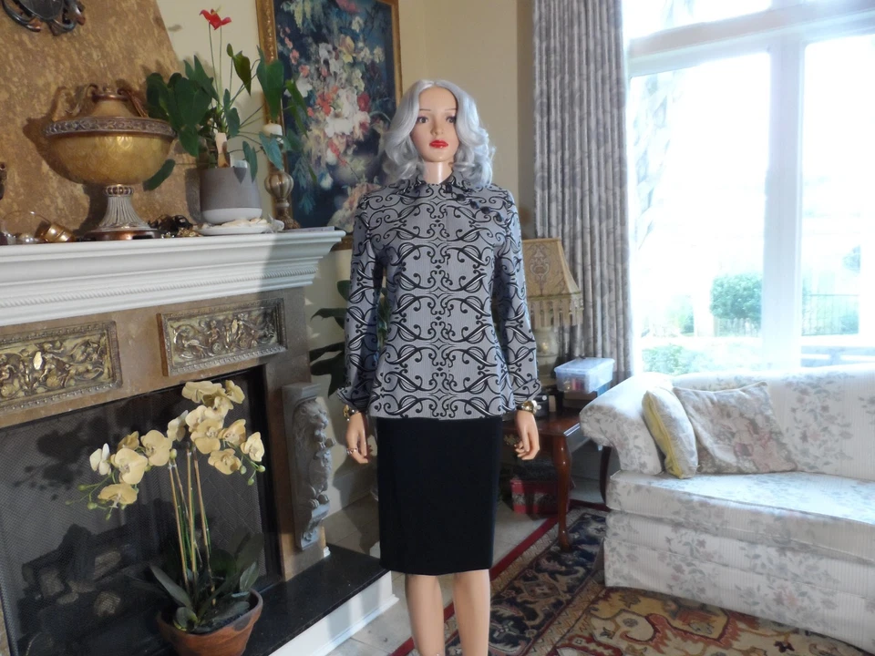 Christian Dior Black & White Print Skirt Suit Size 10 - Image 3 of 4