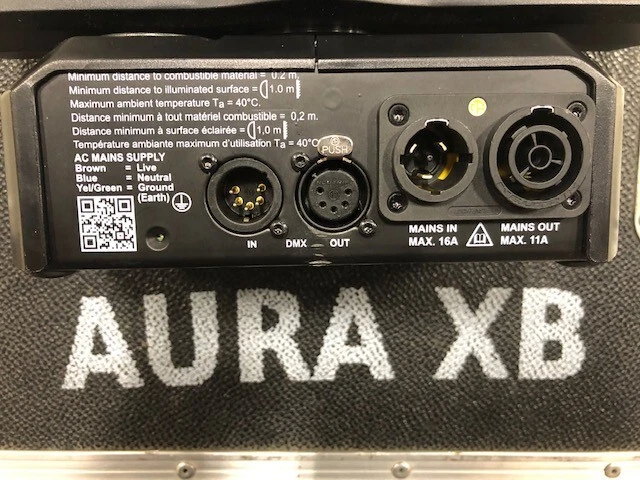 Martin MAC Aura XB Wash LED - Available 6/23 - 6 fixtures comes w/a 6 way case - Image 4 of 4