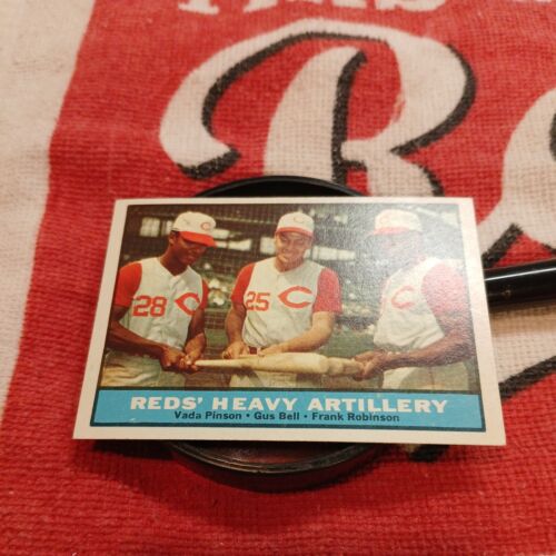 1961 Topps Reds Heavy Artillery Robinson-Bell-Pinson - Picture 1 of 6