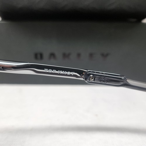 Oakley Top Knot • OO9434-01-56 Onyx Frame w PRIZM™ Grey Lenses Microbag & Case - Picture 4 of 9