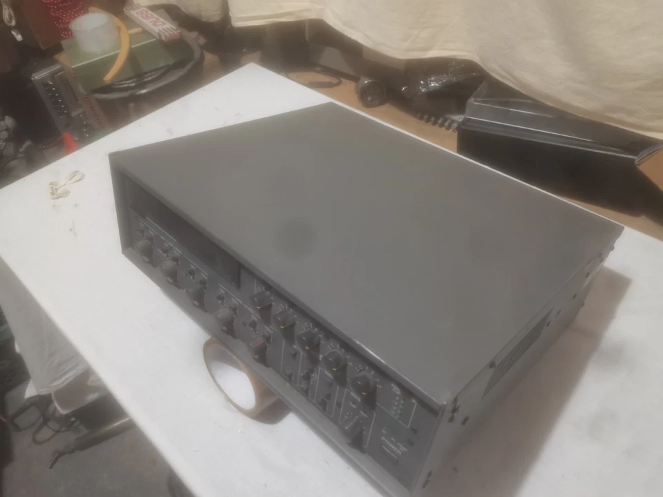 Biete euch hier Unitech Vario Line PA Amplifier VLA-240 - Bild 4 von 4