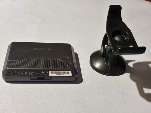 Garmin nüvi 200 Portable GPS Navigator - Tested & Working - With Mount - Picture 8 of 15